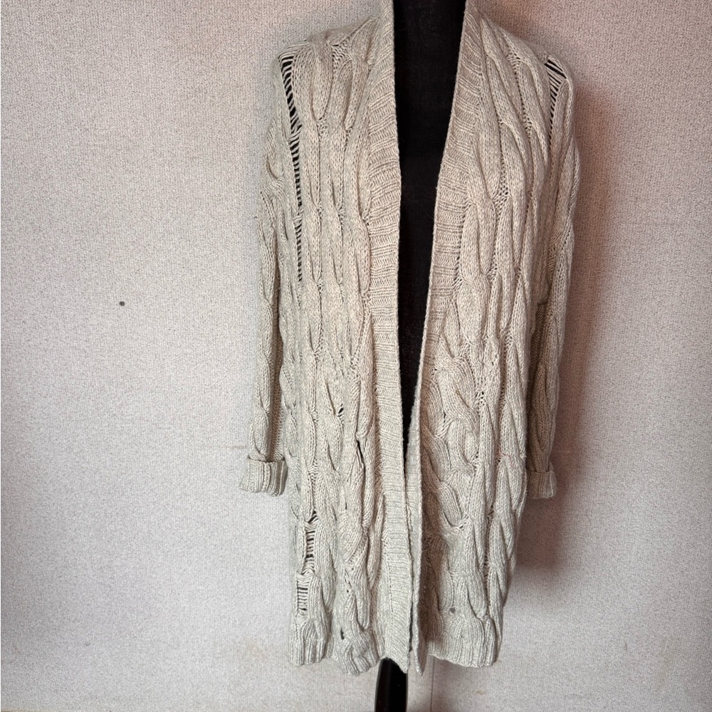 Woman’s Oversized Cable Knit Cardigan